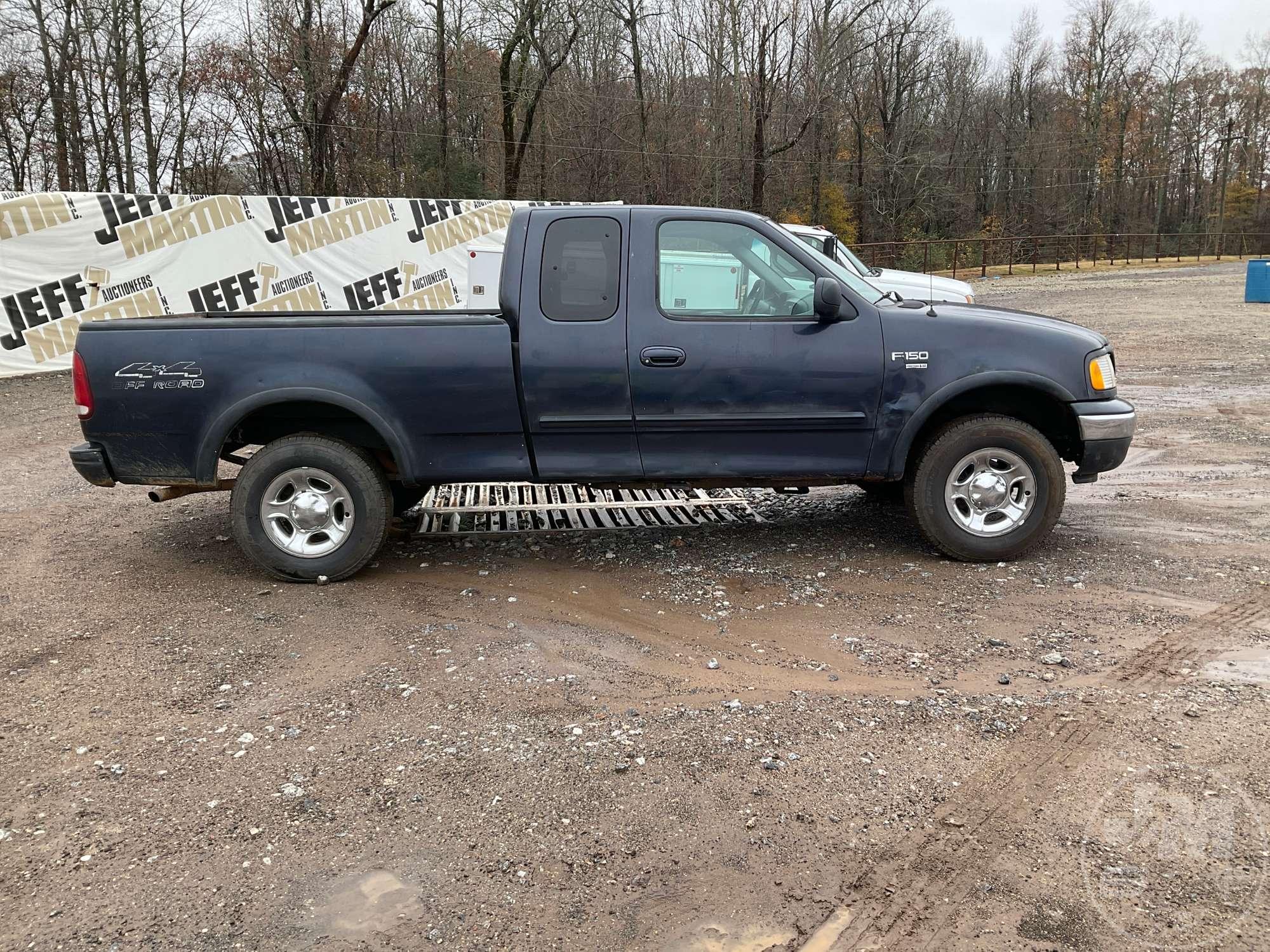 1999 FORD F-150 EXTENDED CAB 4X4 PICKUP VIN: 1FTRX18W8XNB40909