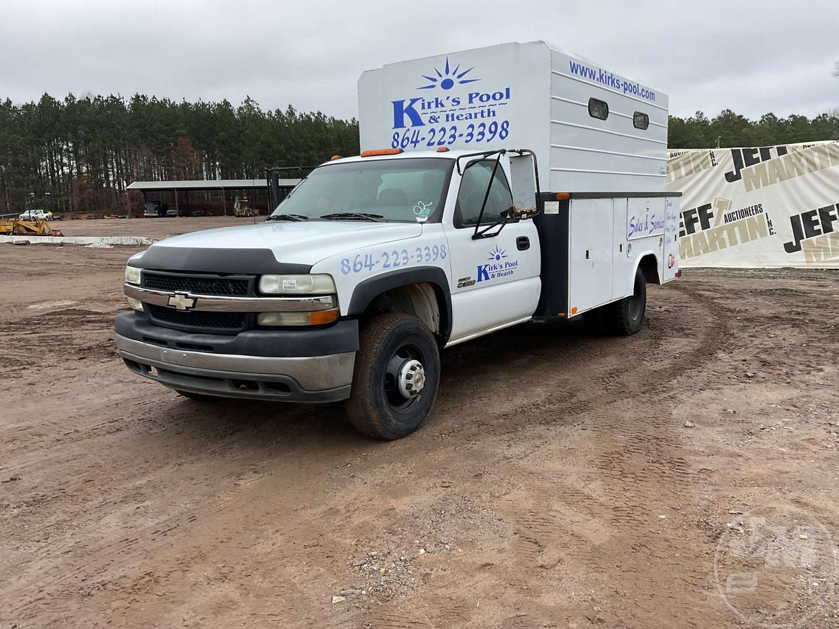 2002 CHEVROLET SILVERADO 3500 S/A UTILITY TRUCK VIN: 1GBJC34112F194204