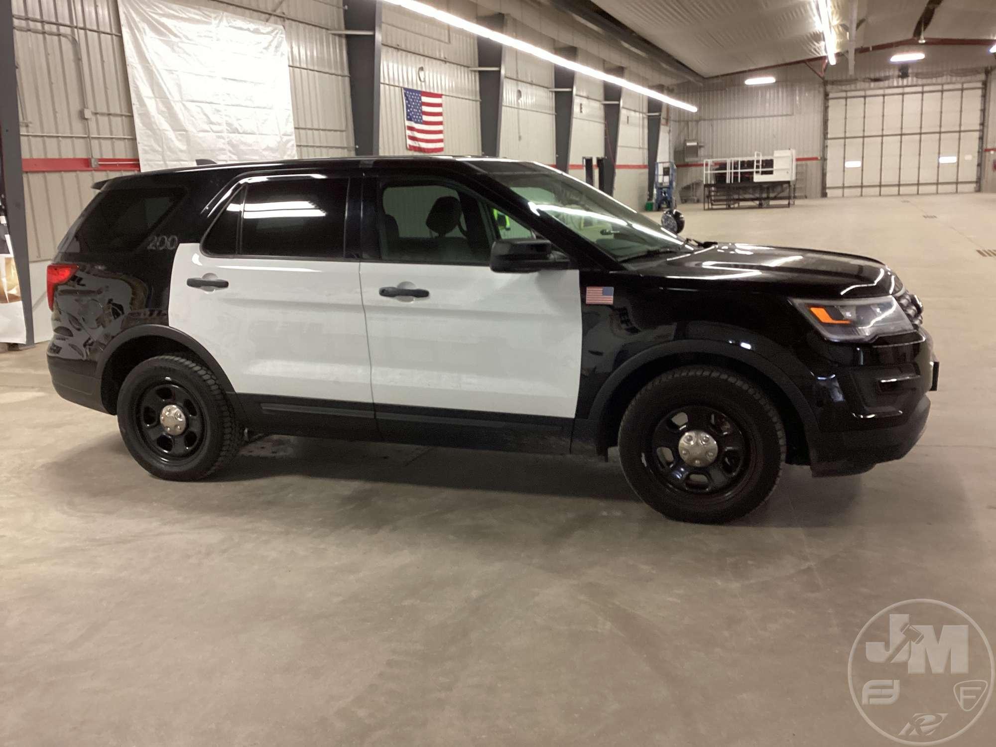 2018 FORD EXPLORER VIN: 1FM5K8AR2JGA71653 AWD SUV