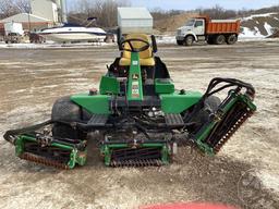 1995  JOHN DEERE 3235B SN: TC3235T040190 REEL MOWER