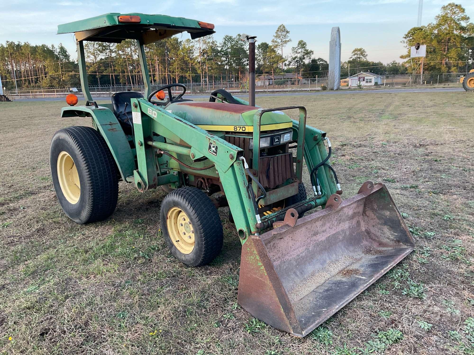 JOHN DEERE 870 4X4 TRACTOR W/ LOADER