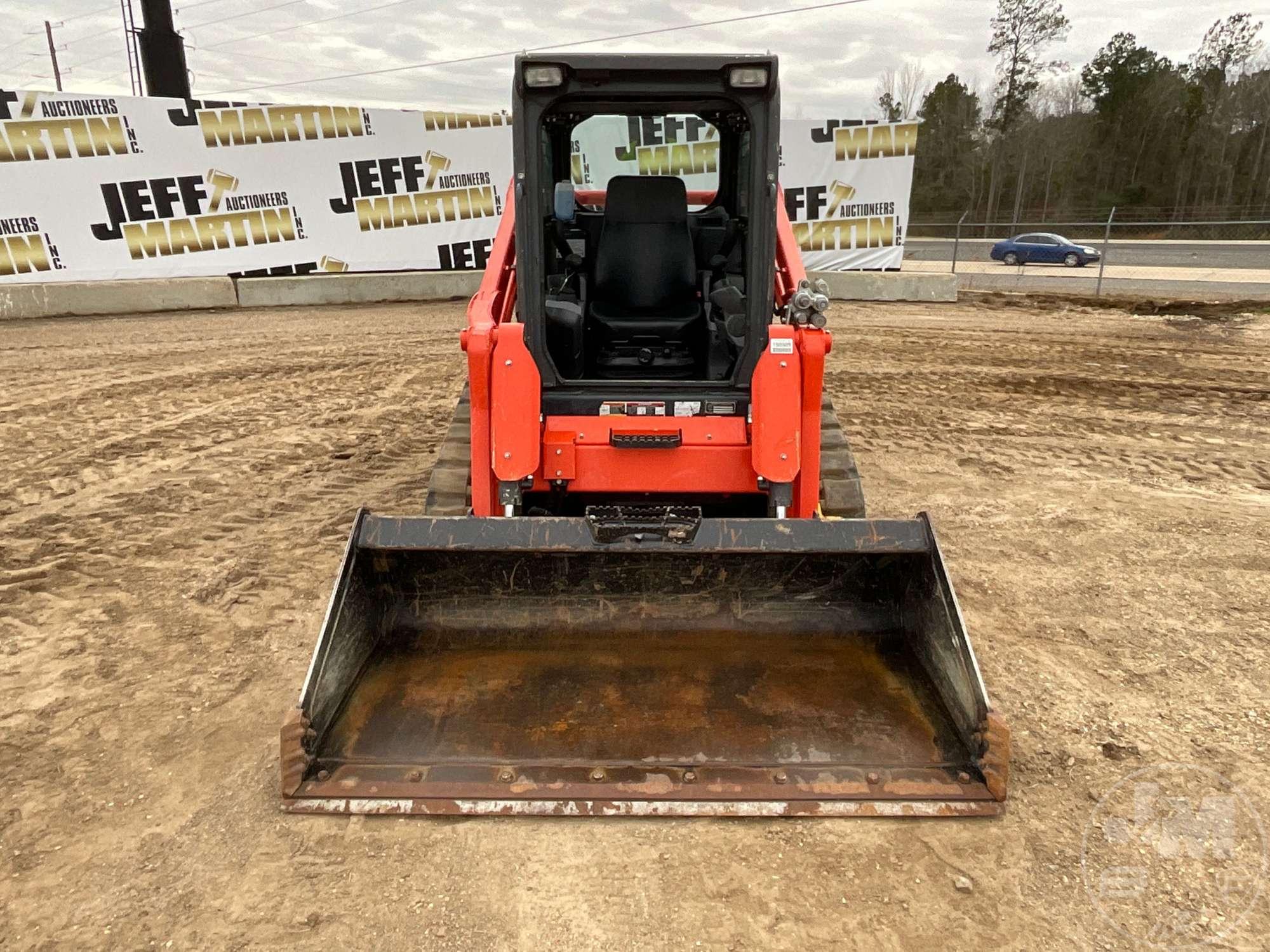 2020 KUBOTA MODEL SVL75-2HFWC MULTI TERRAIN LOADER SN: KBCZ052CVL1A47619 CAB