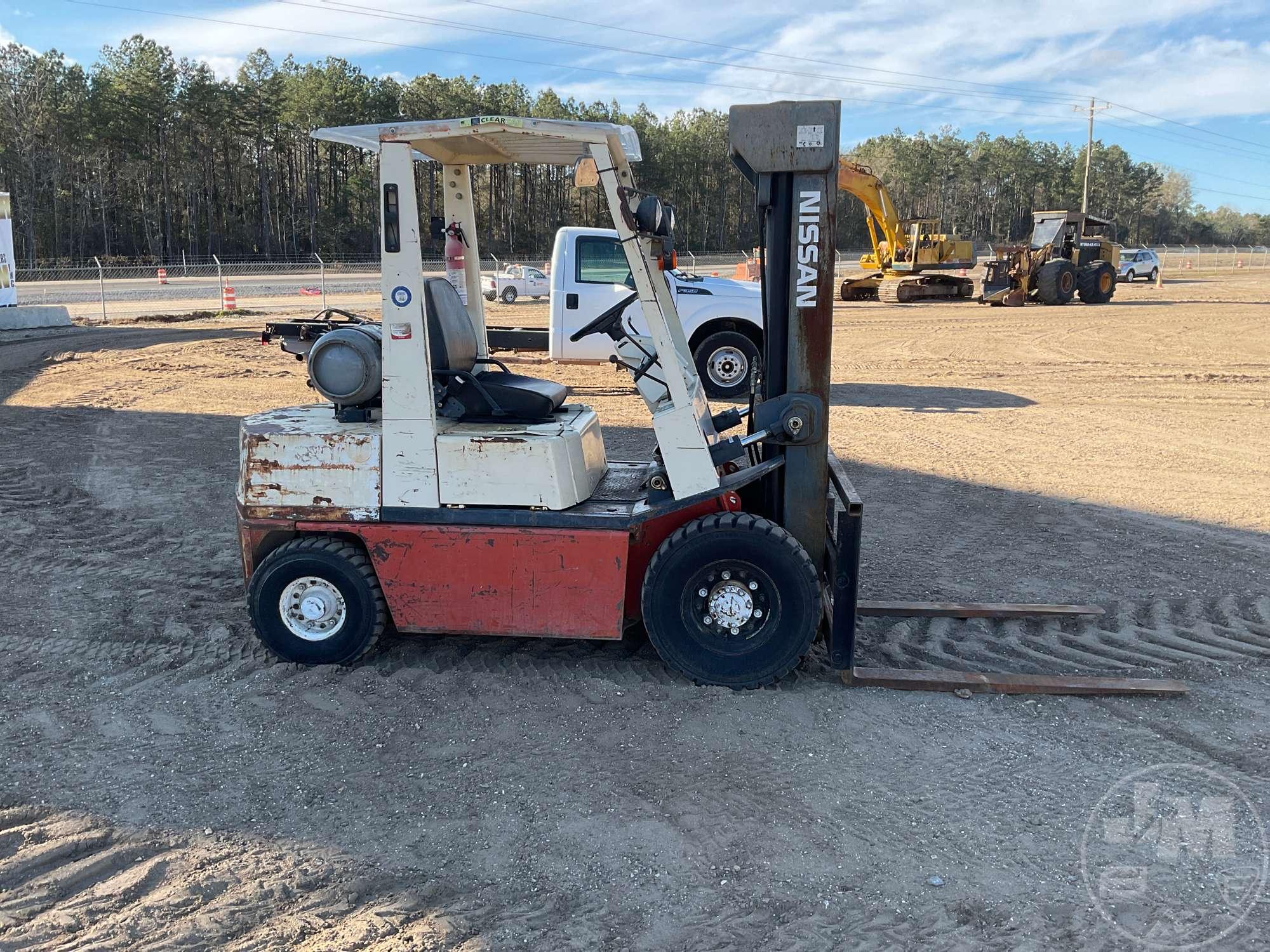 NISSAN KPH02A25PV CUSHION TIRE FORKLIFT SN: KPH02A25PV