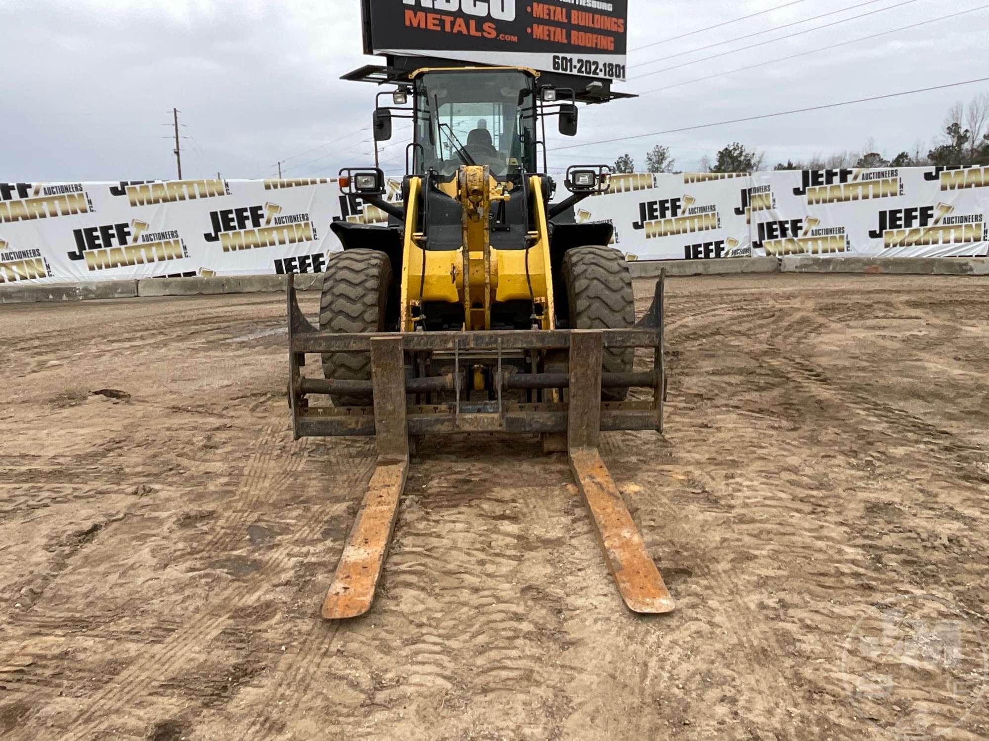 2017 KOMATSU WA320-8 WHEEL LOADER SN: A38110