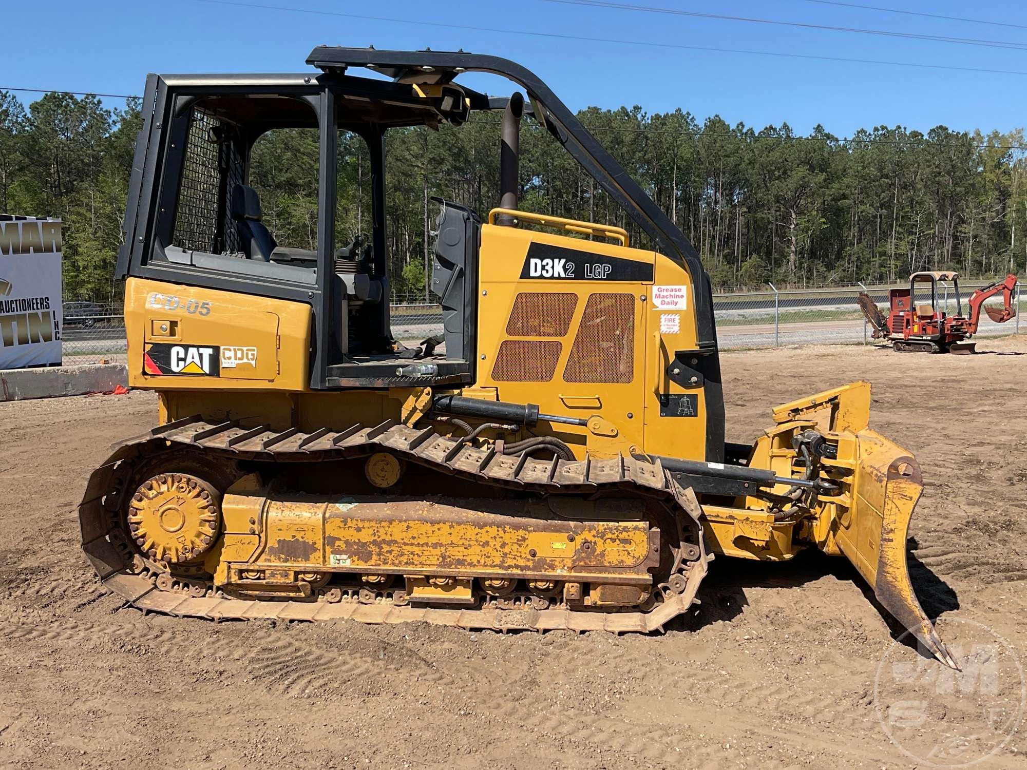 2014 CATERPILLAR D3K2 LGP SN: CAT0D3K2VKLL00647 CRAWLER TRACTOR CANOPY