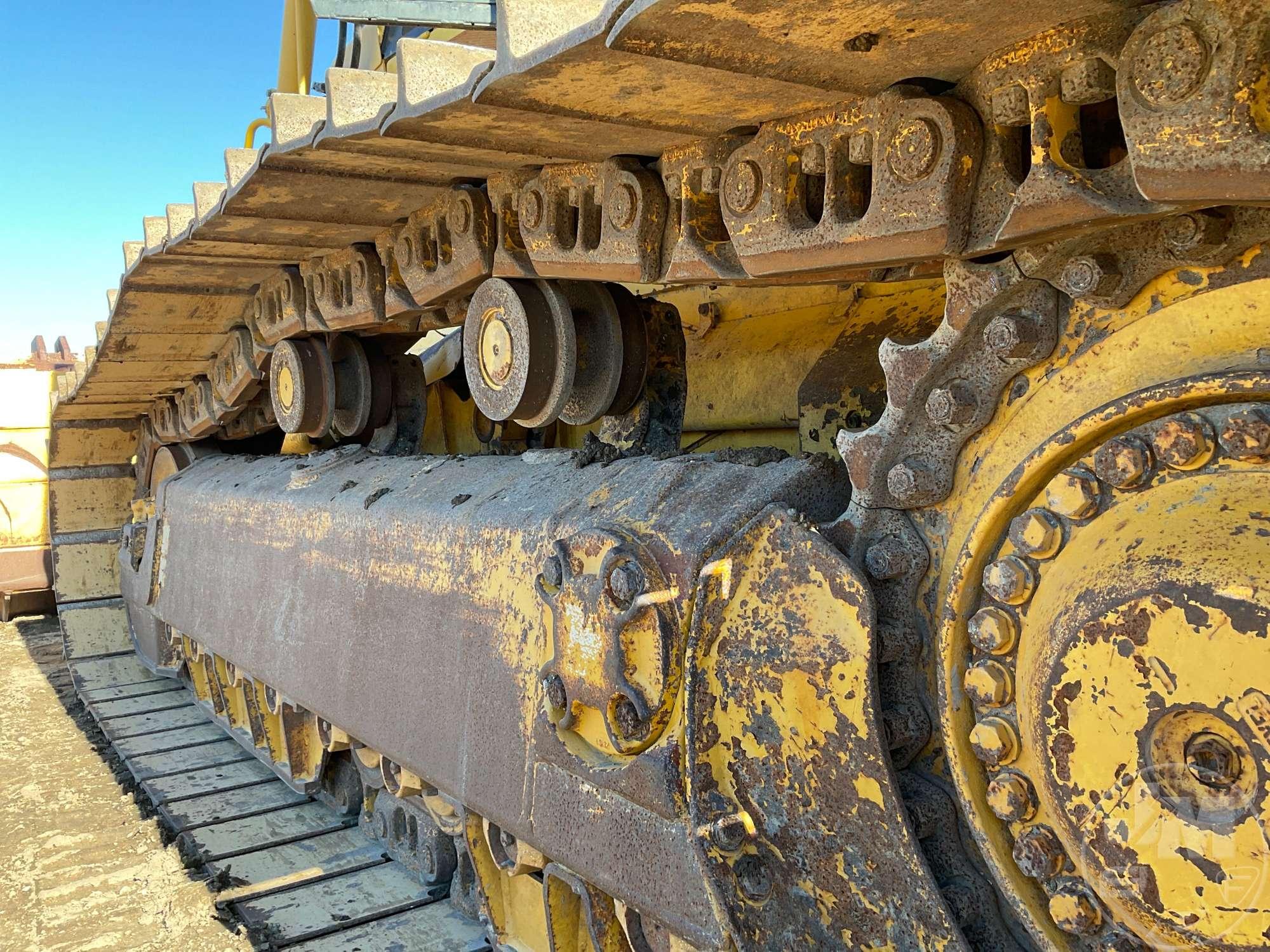 2012 KOMATSU D65PX-17 SN: 1223 CRAWLER TRACTOR CAB