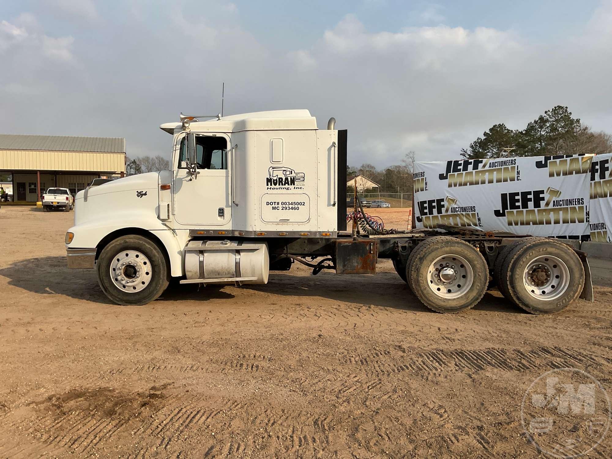 1998 INTERNATIONAL 9200 TANDEM AXLE TRUCK TRACTOR VIN: 2HSFMAHR2WC061611