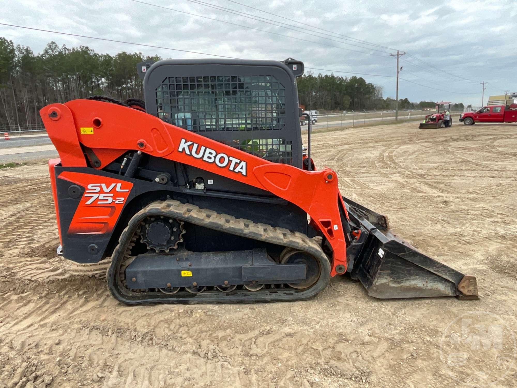 2020 KUBOTA MODEL SVL75-2HFWC MULTI TERRAIN LOADER SN: KBCZ052CVL1A47619 CAB