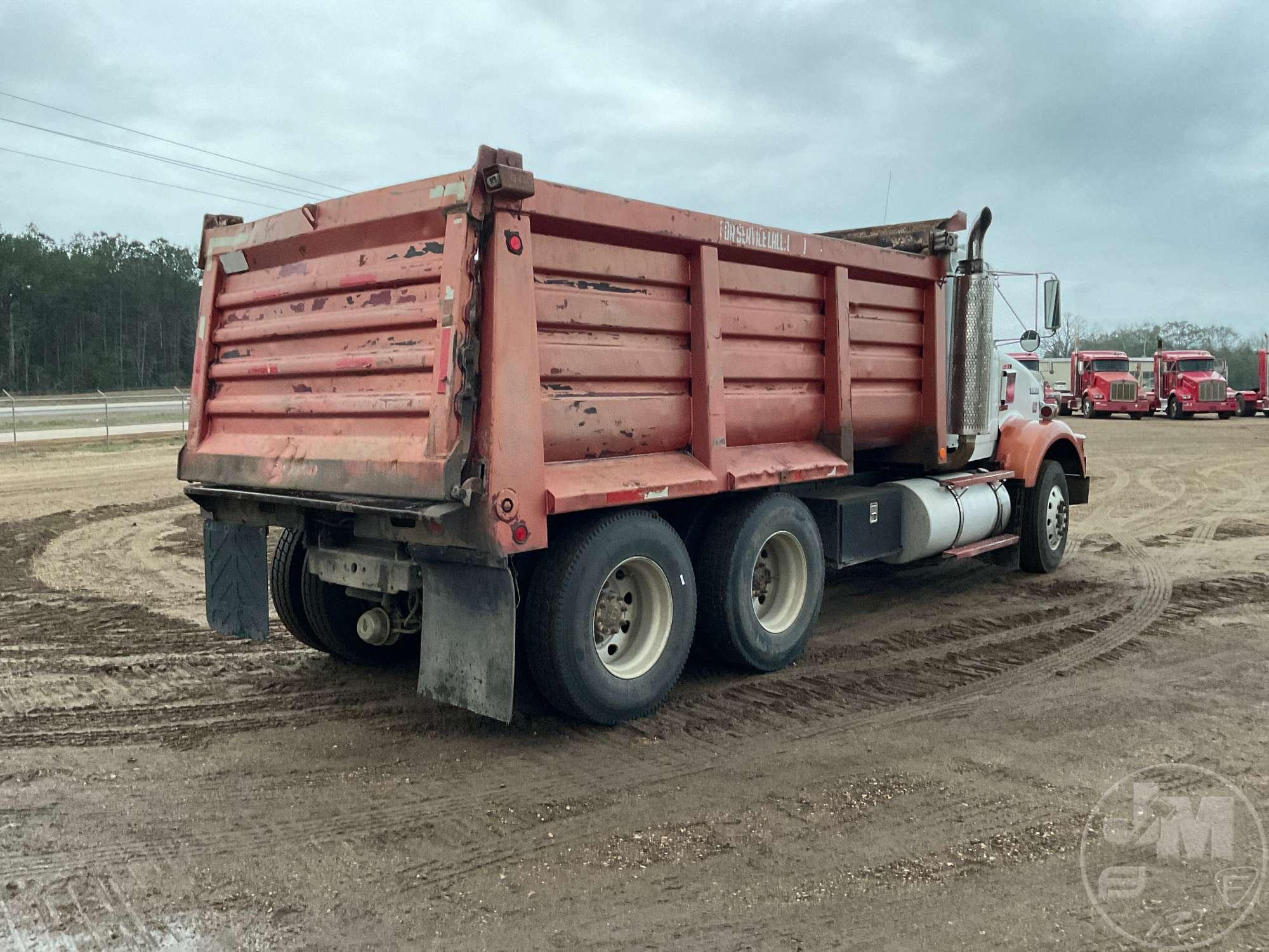 1987 KENWORTH T800 TANDEM AXLE DUMP TRUCK VIN: 1NKDL29X7HJ343025