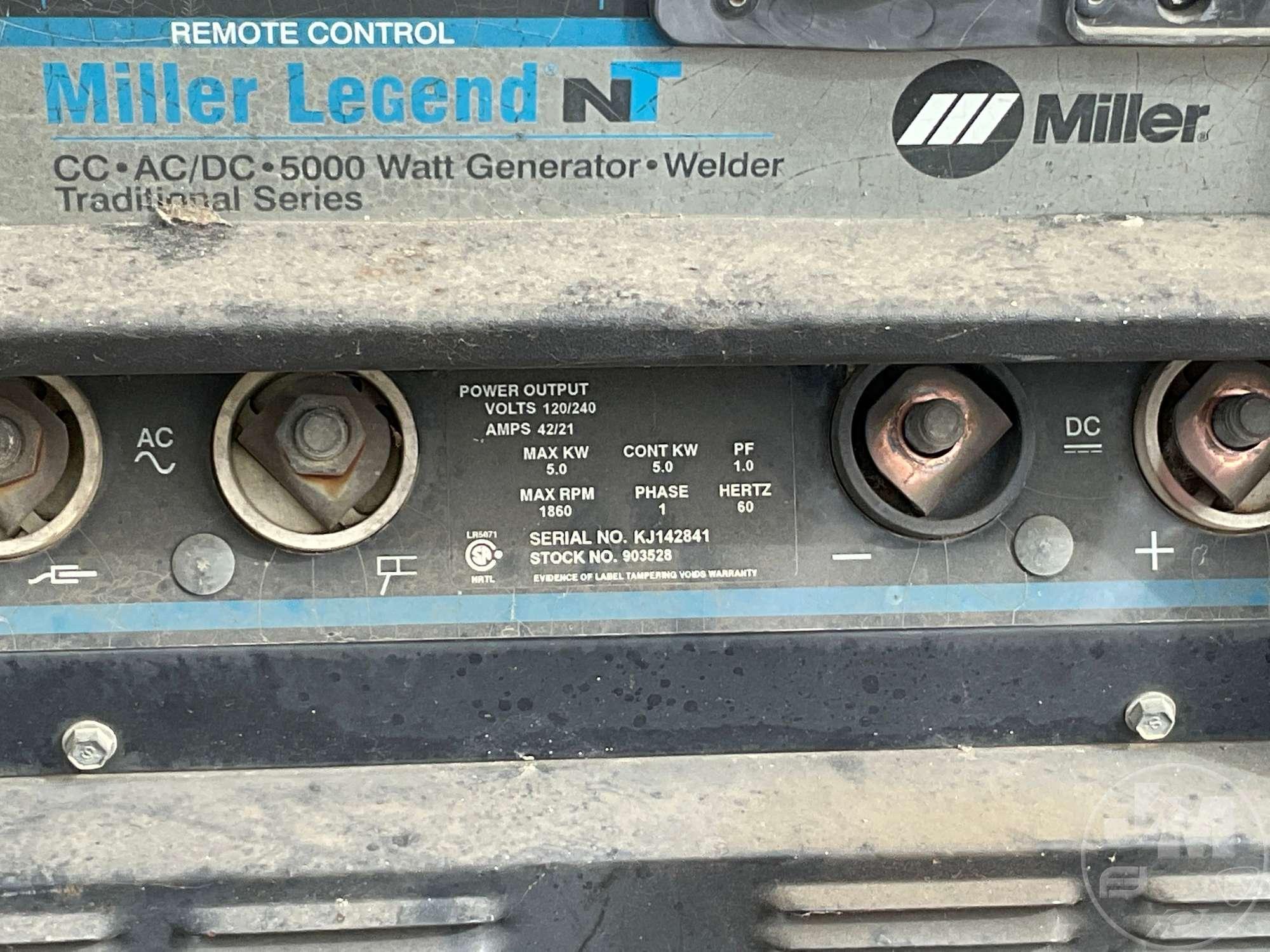 MILLER LEGEND 225 AMP WELDER SN: KJ142841