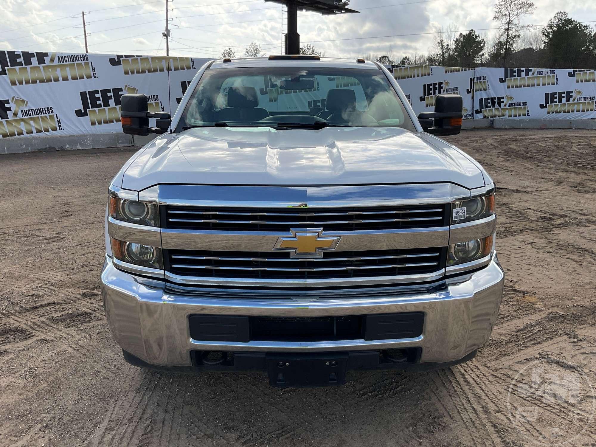 2016 CHEVROLET SILVERADO 3500 HD SINGLE AXLE VIN: 1GB3CYCG5GF223061 CAB & CHASSIS