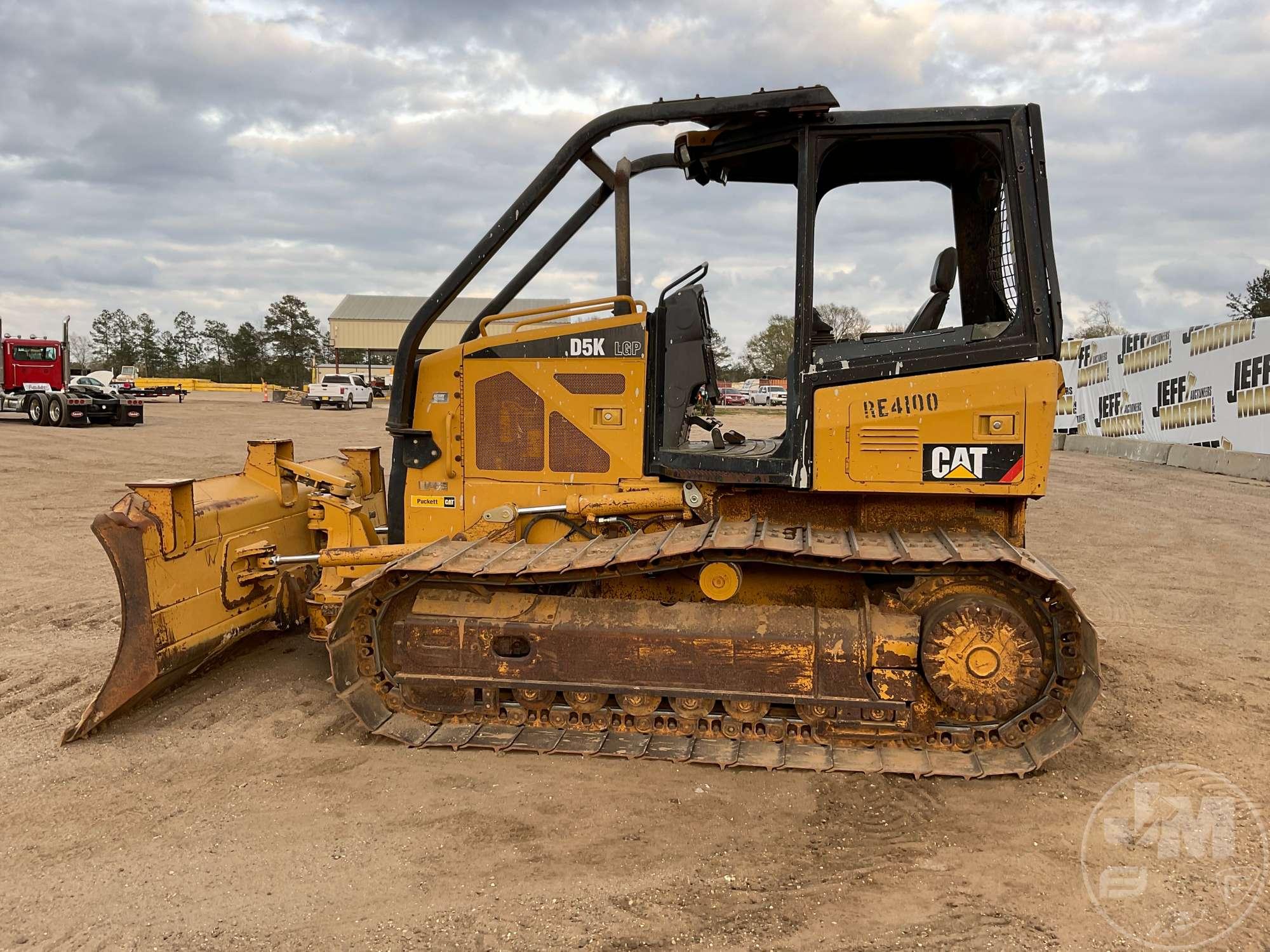 2011 CATERPILLAR D5K LGP SN: YYY01470 CRAWLER TRACTOR CANOPY