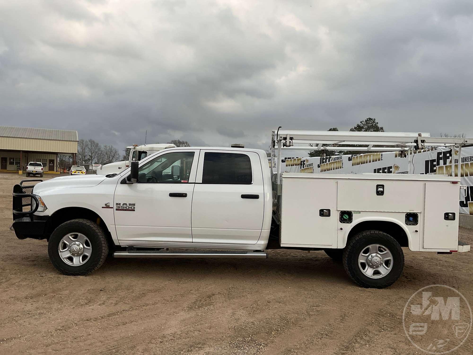 2014 RAM 3500 S/A UTILITY TRUCK VIN: 3C63R3GL0EG224352