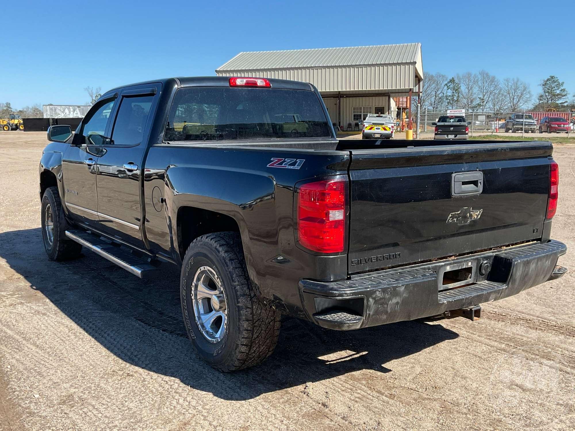 2014 CHEVROLET SILVERADO CREW CAB 4X4 PICKUP VIN: 3GCUKREC0EG193806