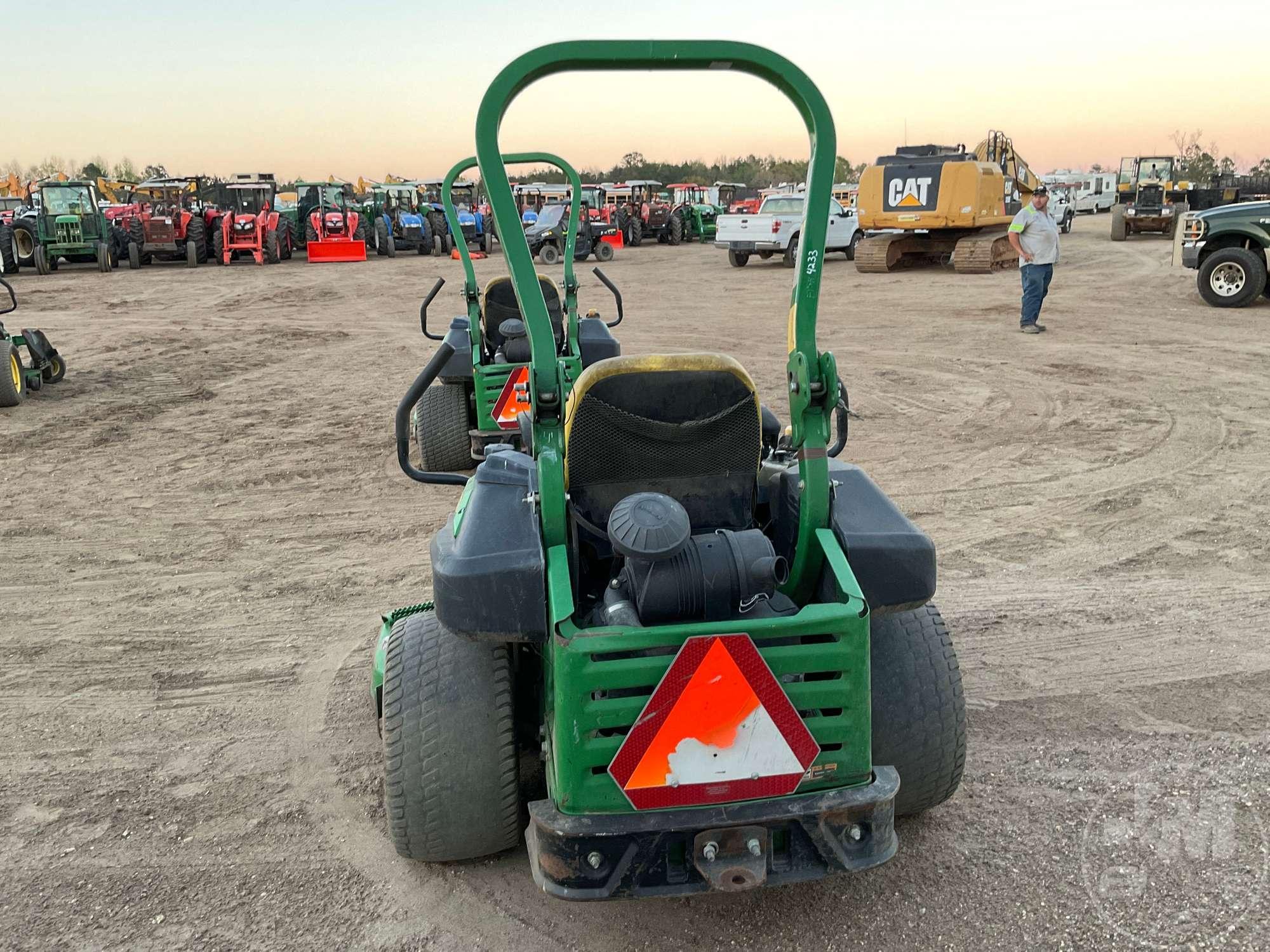 2013 JOHN DEERE Z920M ZERO TURN SN: 1TC920MCCDT011930