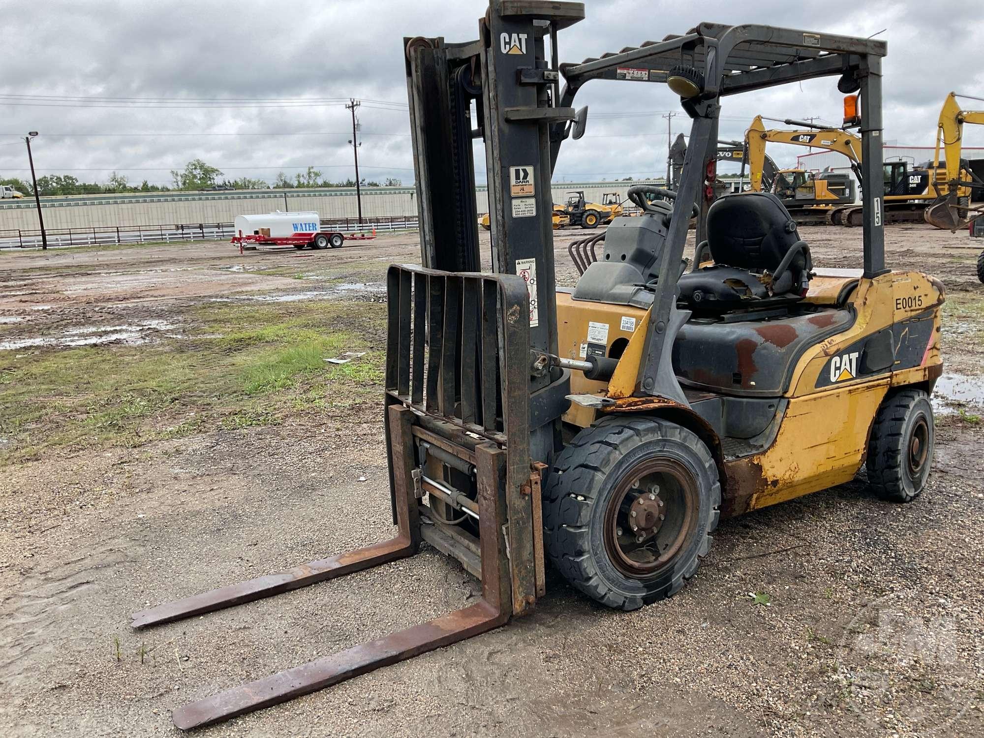 CATERPILLAR P-6000D FORKLIFT SN: AT14E20269