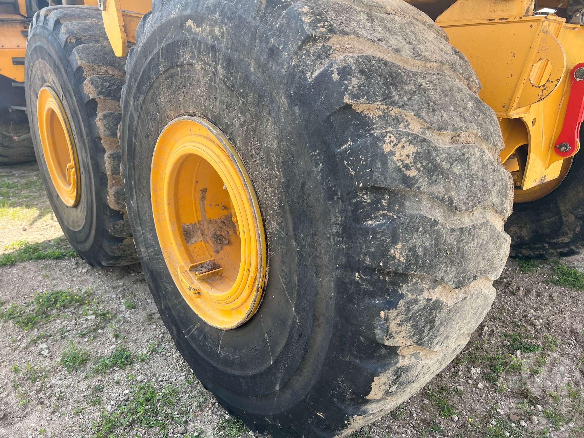 2015 VOLVO A40G 6X6 ARTICULATED DUMP TRUCK SN: VCE0A40GT00340832