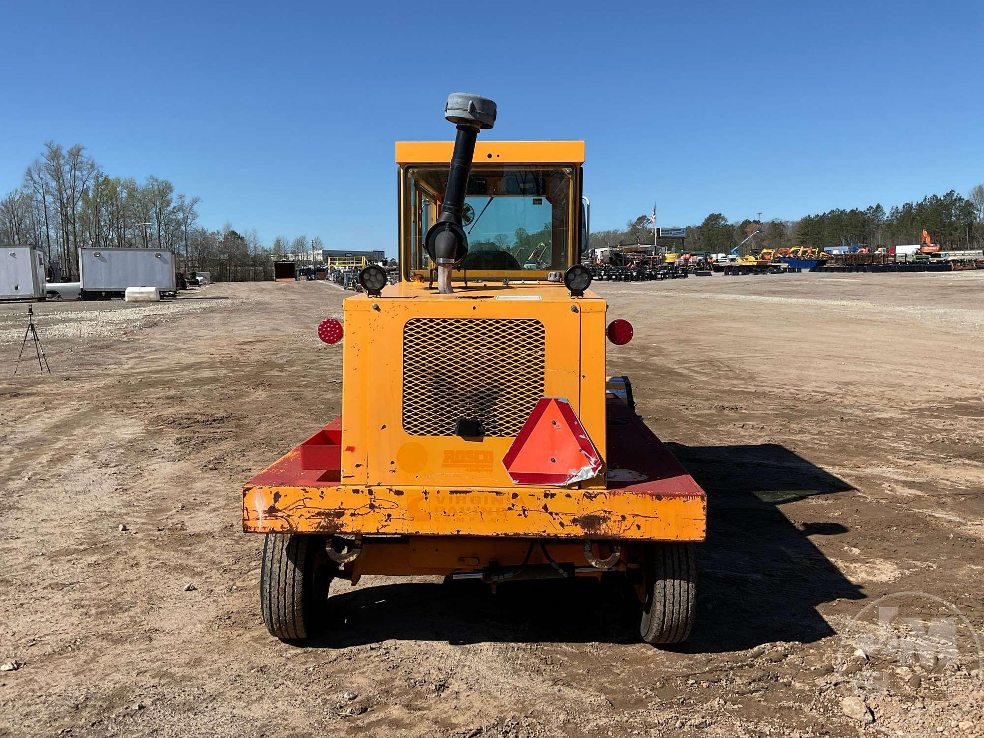 2011 ROSCO SWEEP PRO 4890 SN: 71660 SWEEPER