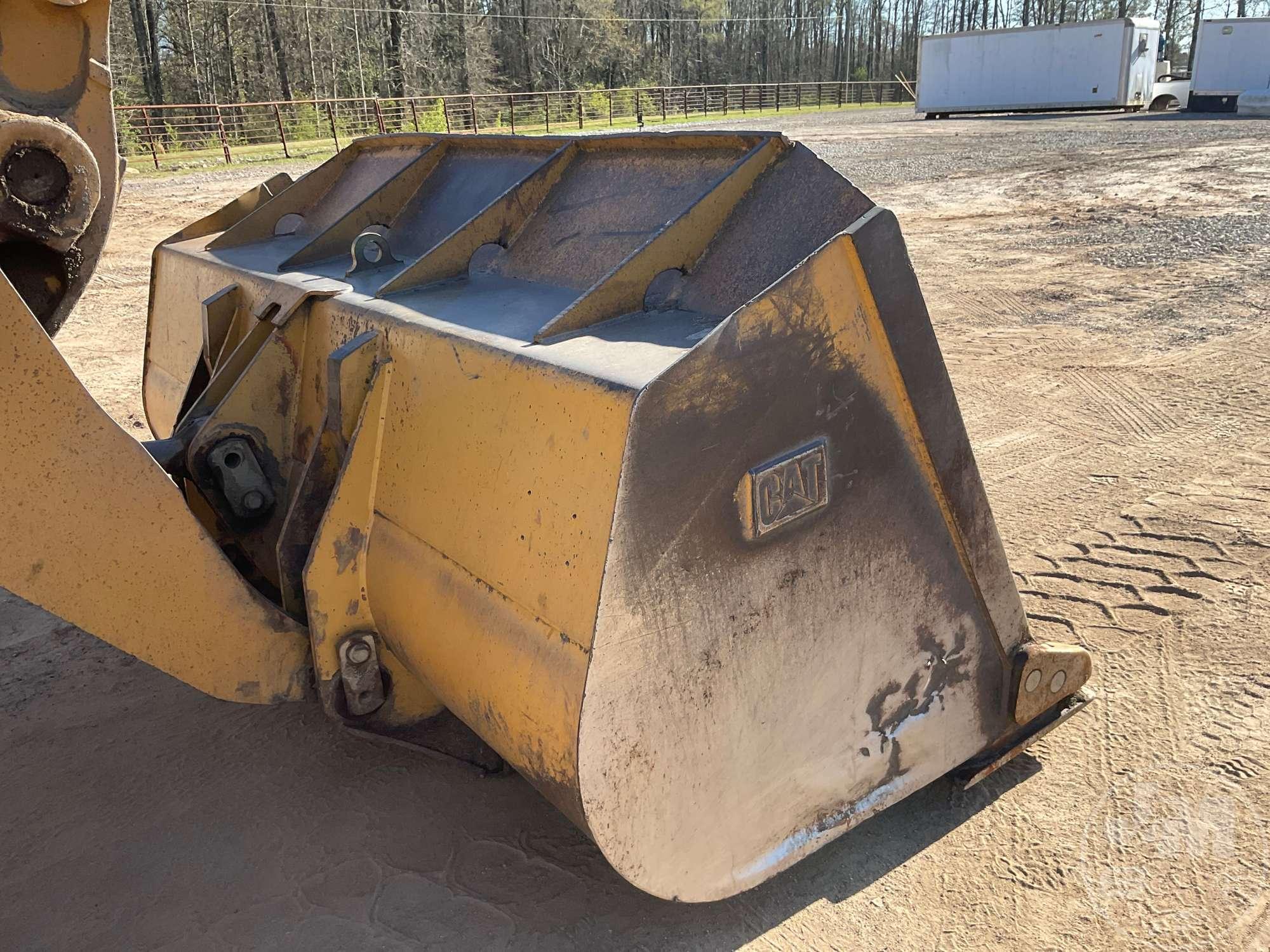 2001 CATERPILLAR 962G WHEEL LOADER SN: 7BW00645