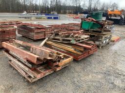 LOT OF CONCRETE FORMS WITH MISCELLANOUS HARDWARE (PINS, BRACES, ETC)