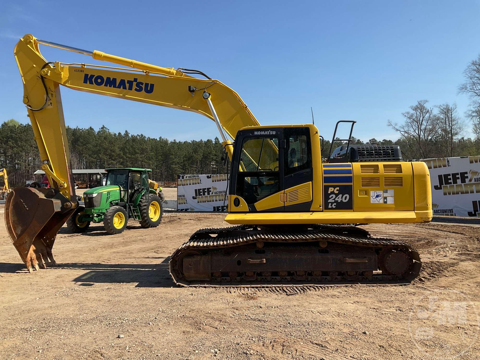 2018 KOMATSU PC240LC-11 HYDRAULIC EXCAVATOR SN: A22388