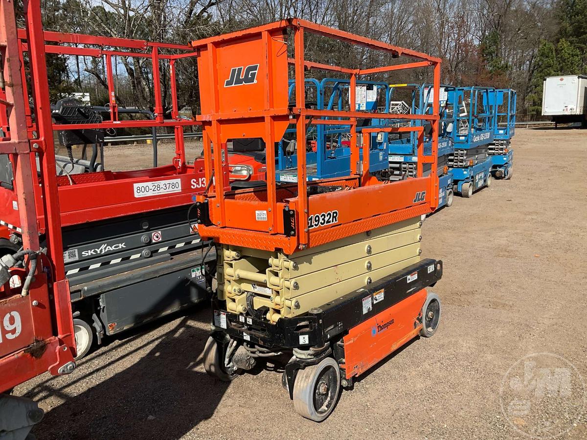 2019 JLG 1932R SN: M200032226