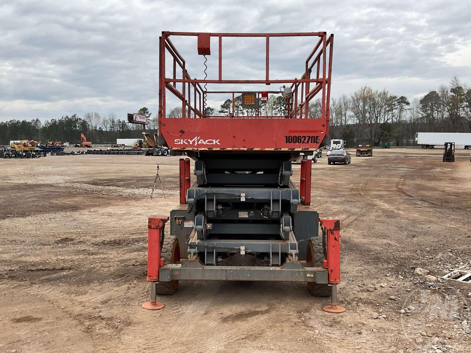 2012 SKYJACK SJ9250 50’...... SCISSOR LIFT SN: 5000884