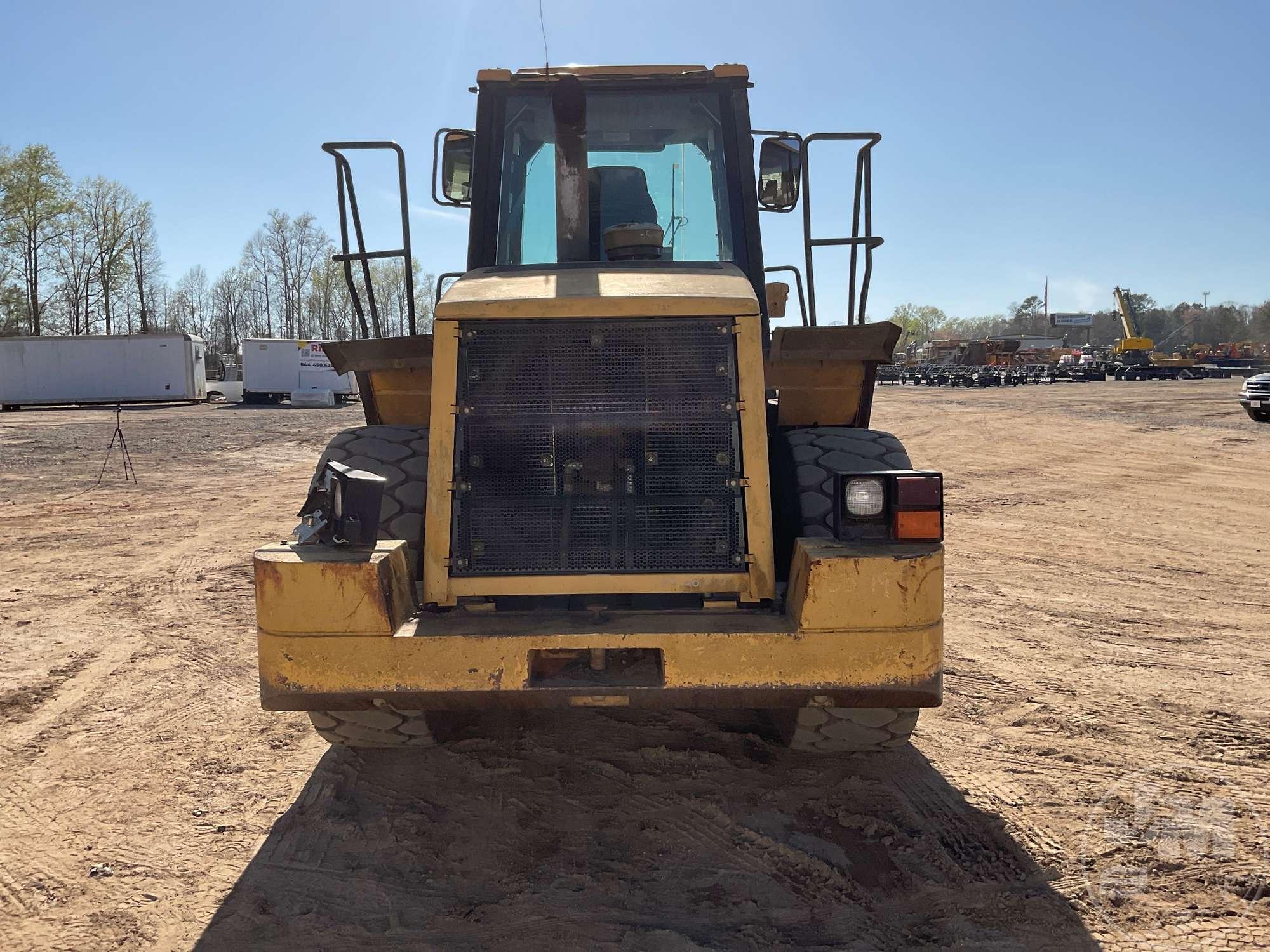 2001 CATERPILLAR 962G WHEEL LOADER SN: 7BW00645