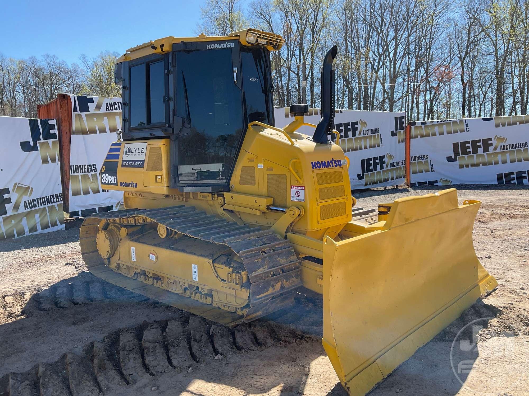 2015 KOMATSU D39PXI-23 SN: 90730 CRAWLER TRACTOR CAB