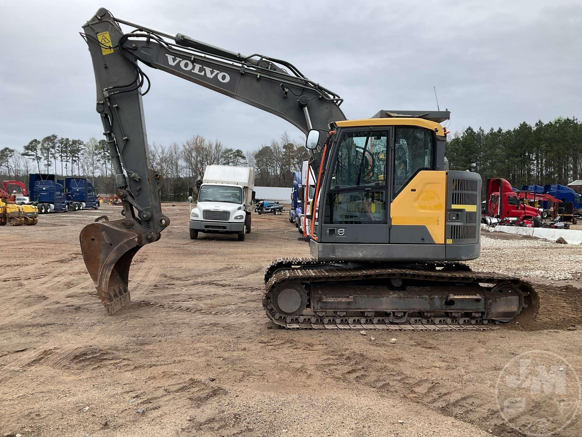 2016 VOLVO ECR145EL HYDRAULIC EXCAVATOR SN: VCECR145J00310439