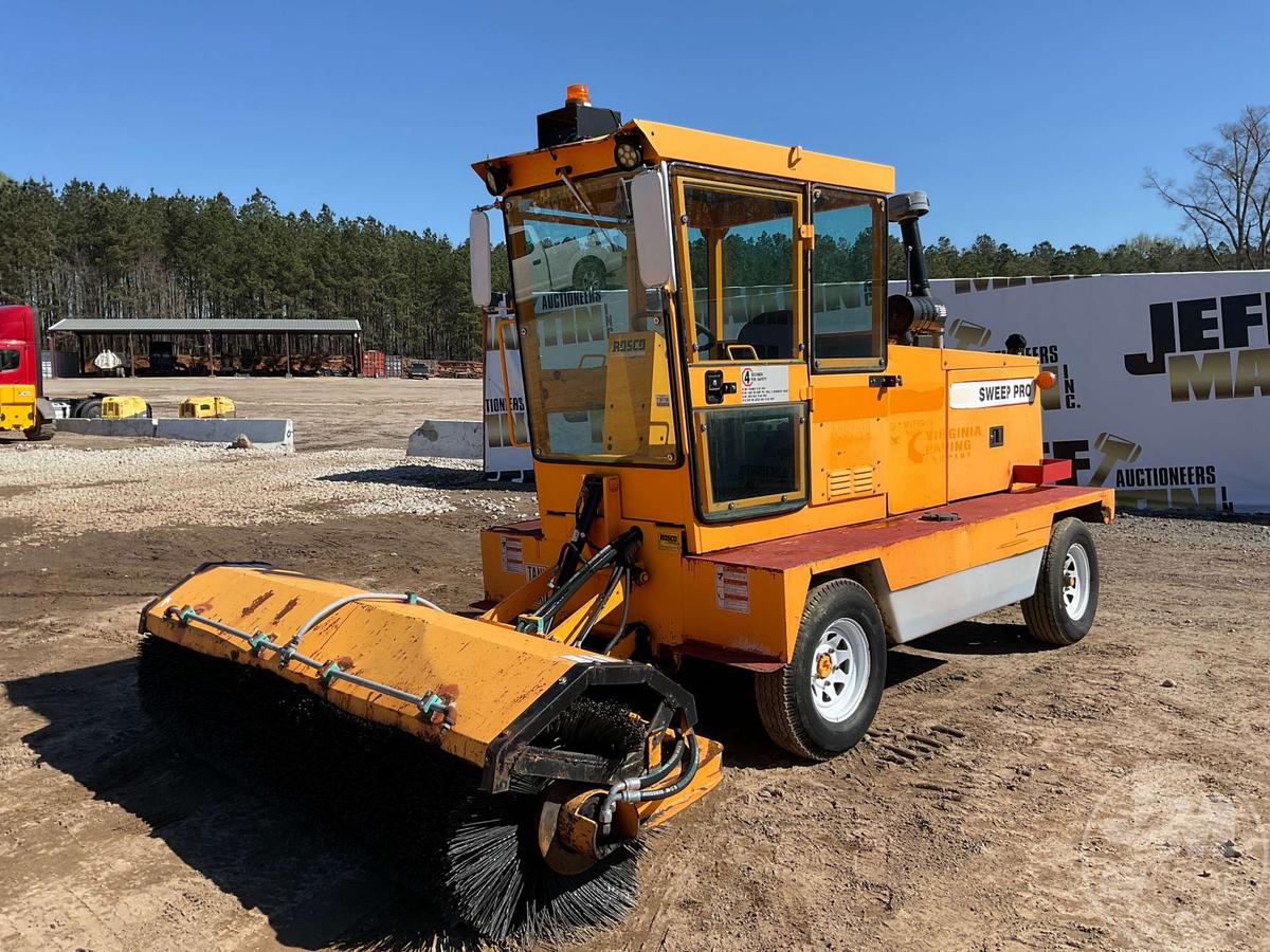 2011 ROSCO SWEEP PRO 4890 SN: 71660 SWEEPER