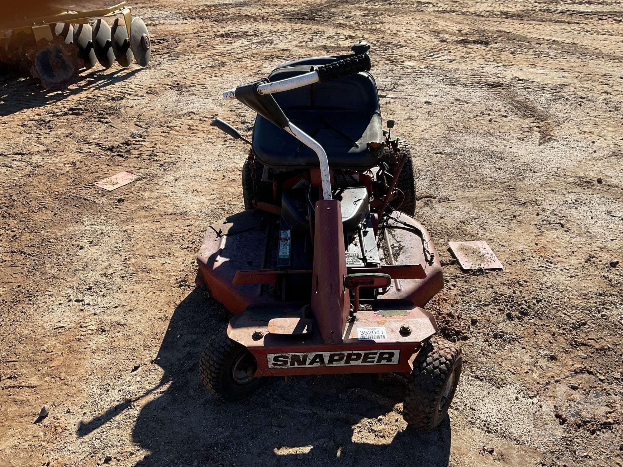 SNAPPER RIDING MOWER