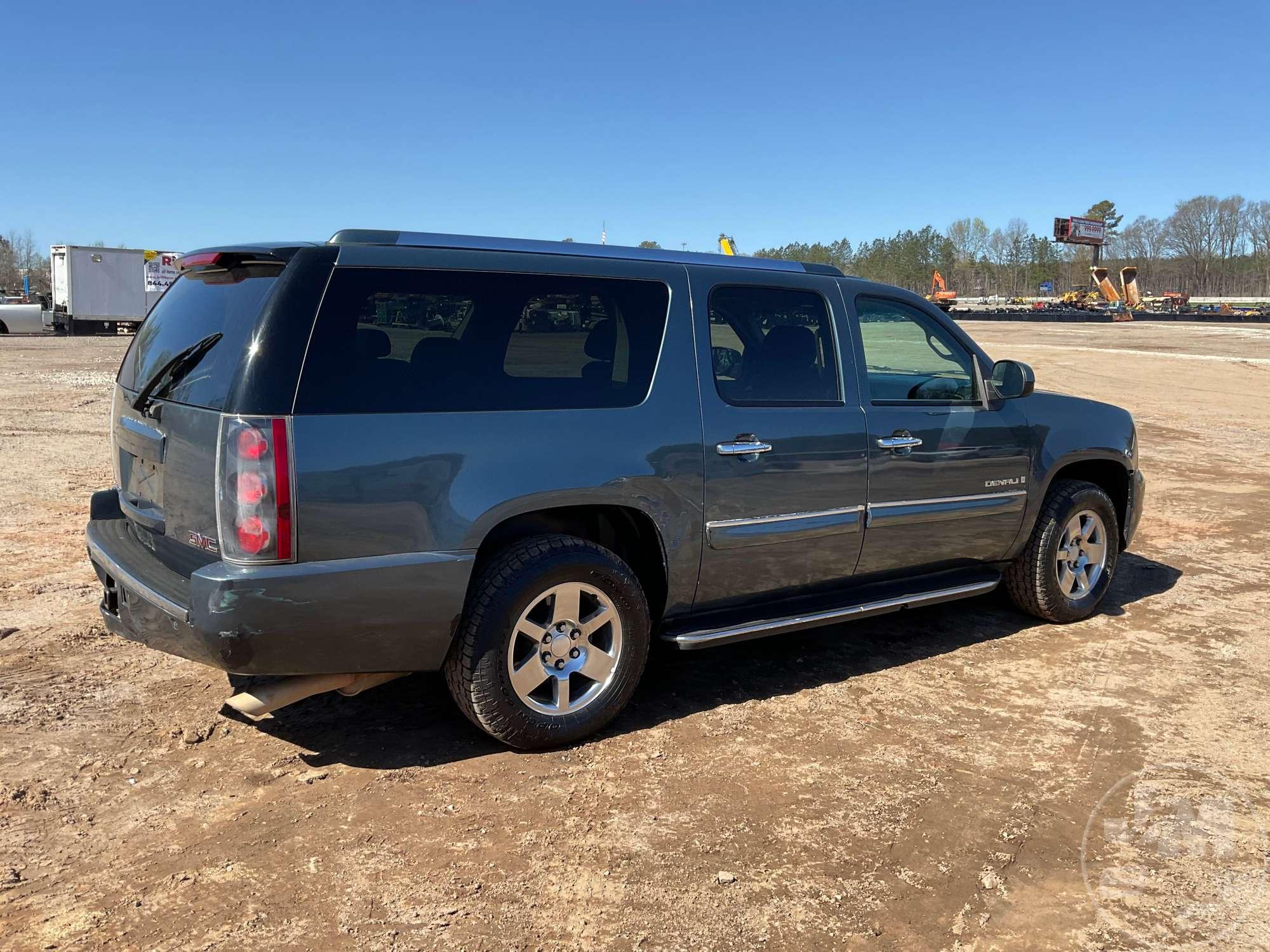 2007 GMC YUKON XL VIN: 1GKFK668X7J382762 SUV