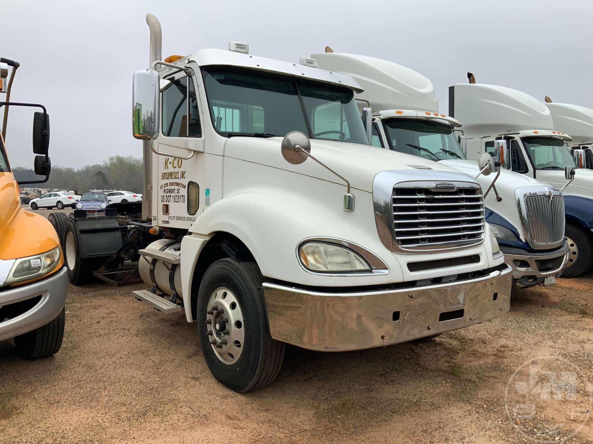 2009 FREIGHTLINER COLUMBIA VIN: 1FUJA6DR89DAC9403 T/A DAY CAB TRUCK TRACTOR