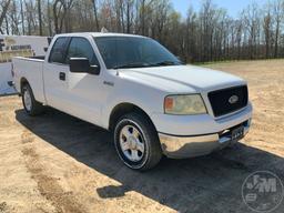 2004 FORD F-150 XLT EXTENDED CAB PICKUP VIN: 1FTRX12W84NB26142