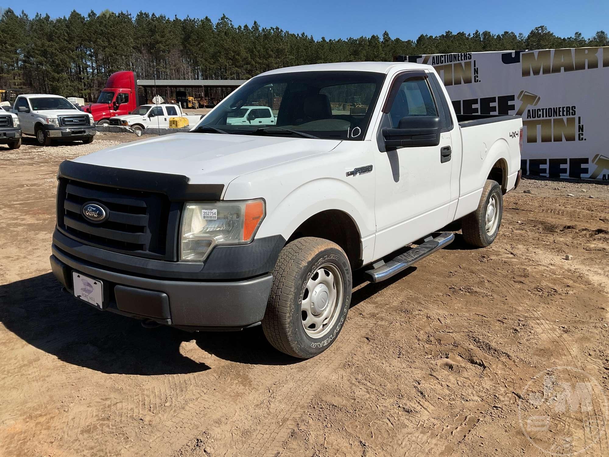 2010 FORD F-150 XL REGULAR CAB 4X4 PICKUP VIN: 1FTMF1EW6AFC85952