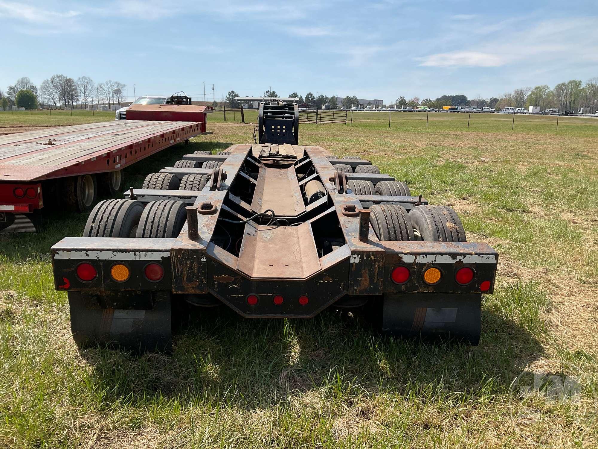 2012 FONTANE HYDRAULIC RGN LOWBOY TRAILER VIN: 13NE52309C355540