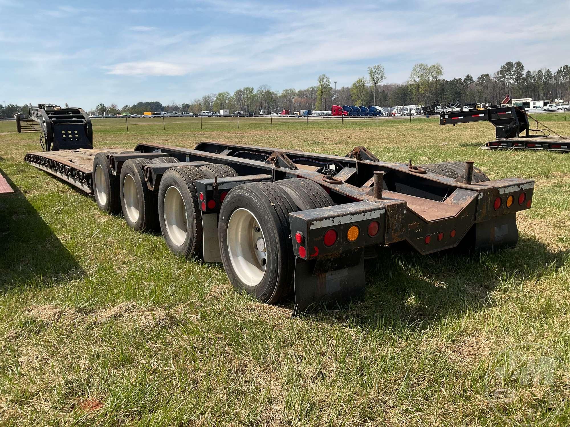 2012 FONTANE HYDRAULIC RGN LOWBOY TRAILER VIN: 13NE52309C355540