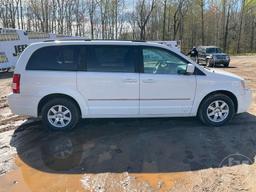 2010 CHRYSLER TOWN AND COUNTRY VIN: 2A4RR5D1XAR176665 MINI-VAN