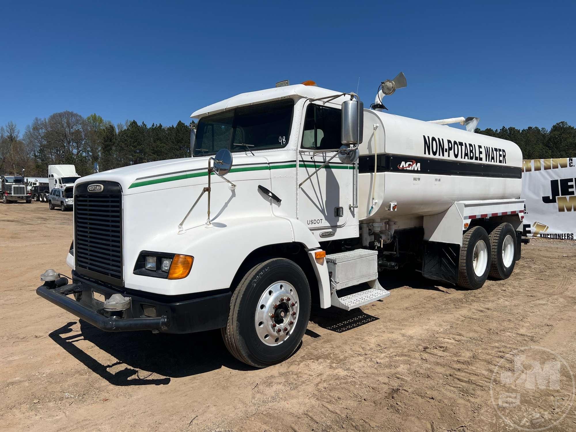 1998 FREIGHTLINER MED. CONV. TANDEM AXLE WATER TRUCK VIN: 2FUY3EDB7WA955614