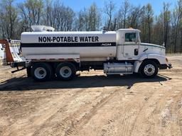 1998 FREIGHTLINER MED. CONV. TANDEM AXLE WATER TRUCK VIN: 2FUY3EDB7WA955614