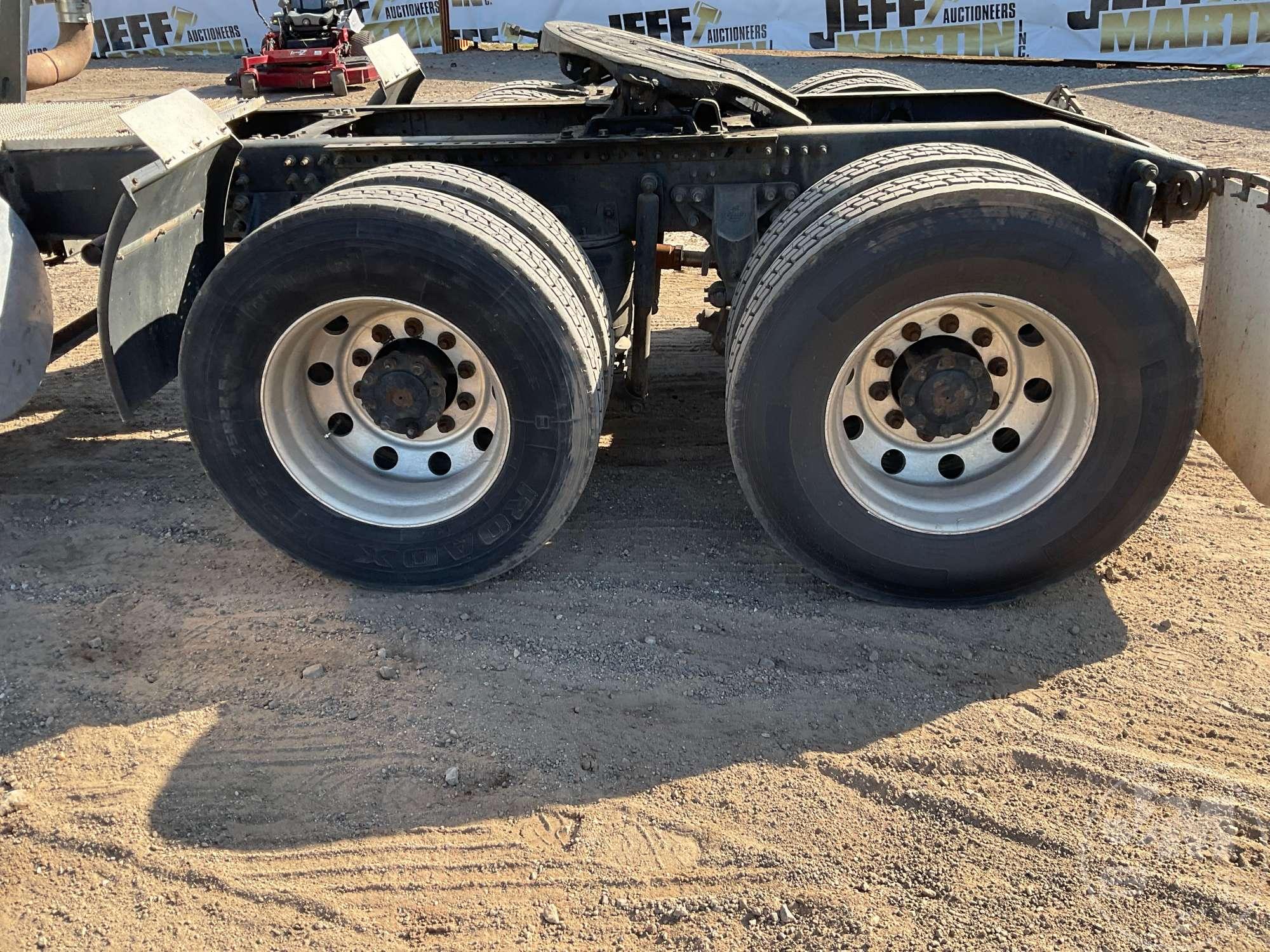 2005 MACK CXN TANDEM AXLE DAY CAB TRUCK TRACTOR VIN: 1M1AK06Y75N002320