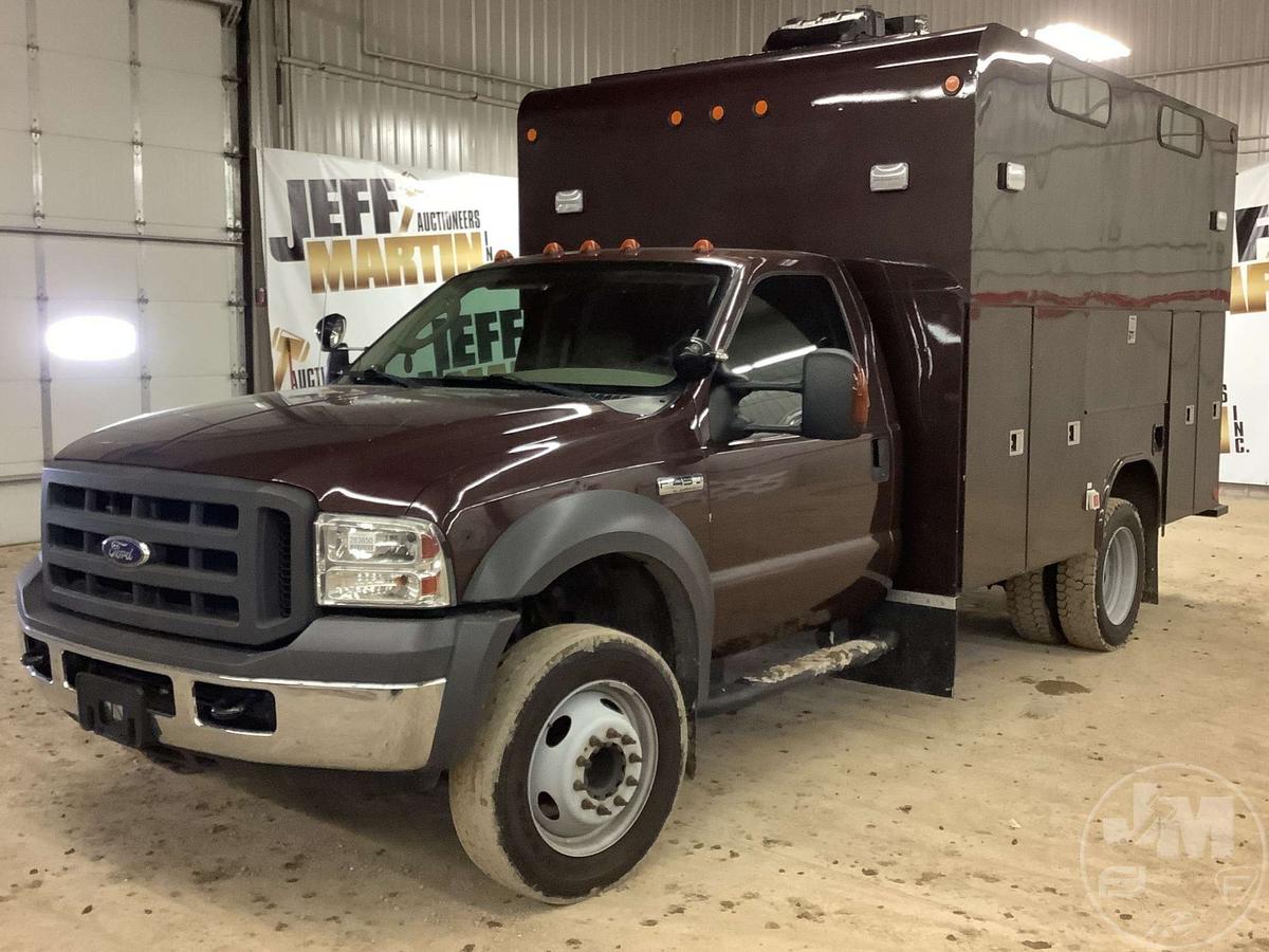 2005 FORD F-450 S/A MECHANICS TRUCK VIN: 1FDXF46Y15EA02184