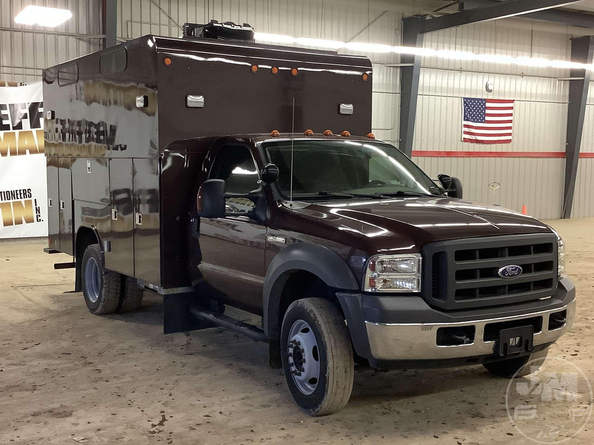 2005 FORD F-450 S/A MECHANICS TRUCK VIN: 1FDXF46Y15EA02184