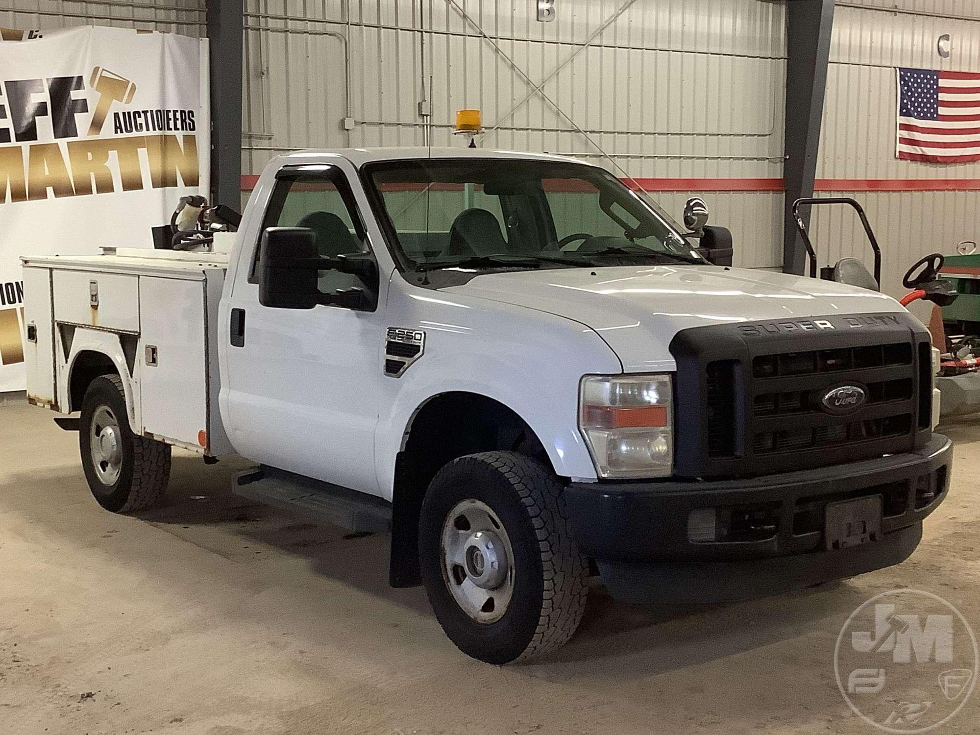 2008 FORD F-250 REGULAR CAB 4X4 3/4 TON PICKUP VIN: 1FDNF21538EE31534