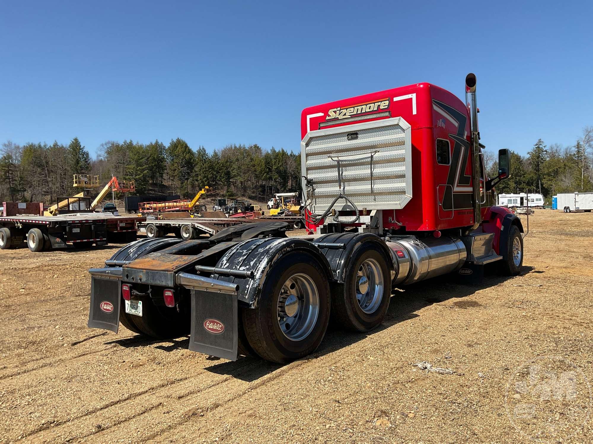 2016 PETERBILT 567 TANDEM AXLE TRUCK TRACTOR VIN: 1XPCD40X5GD324374