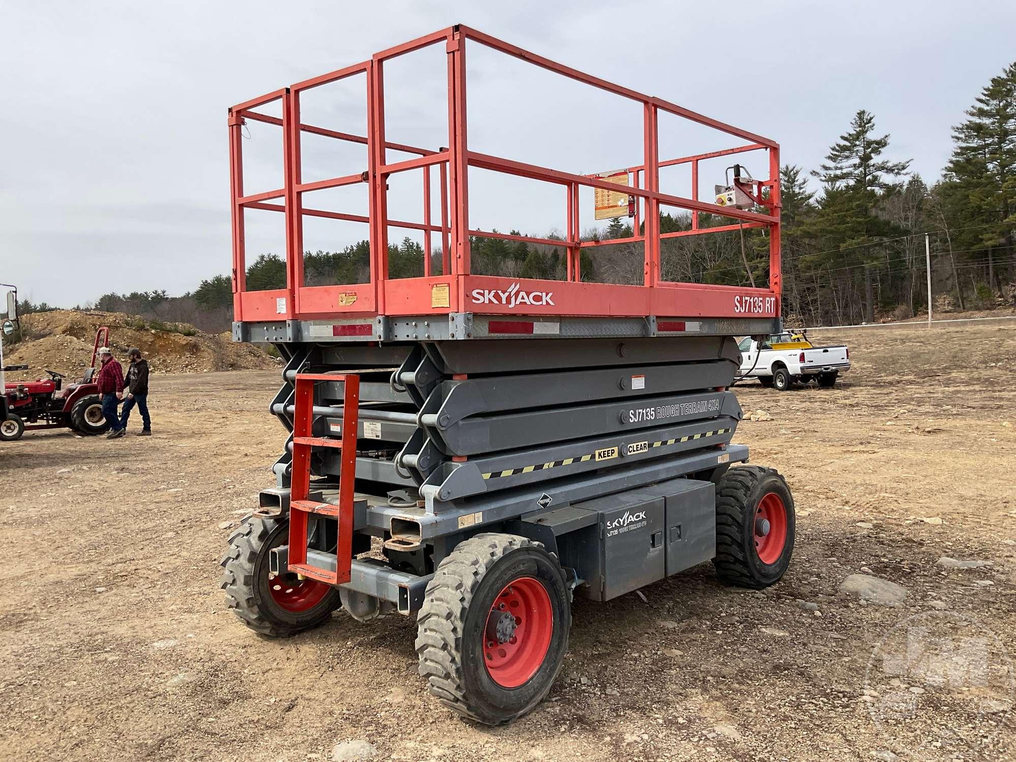 2006 SKYJACK SJ7135 RT 35’...... SCISSOR LIFT SN: 341931R