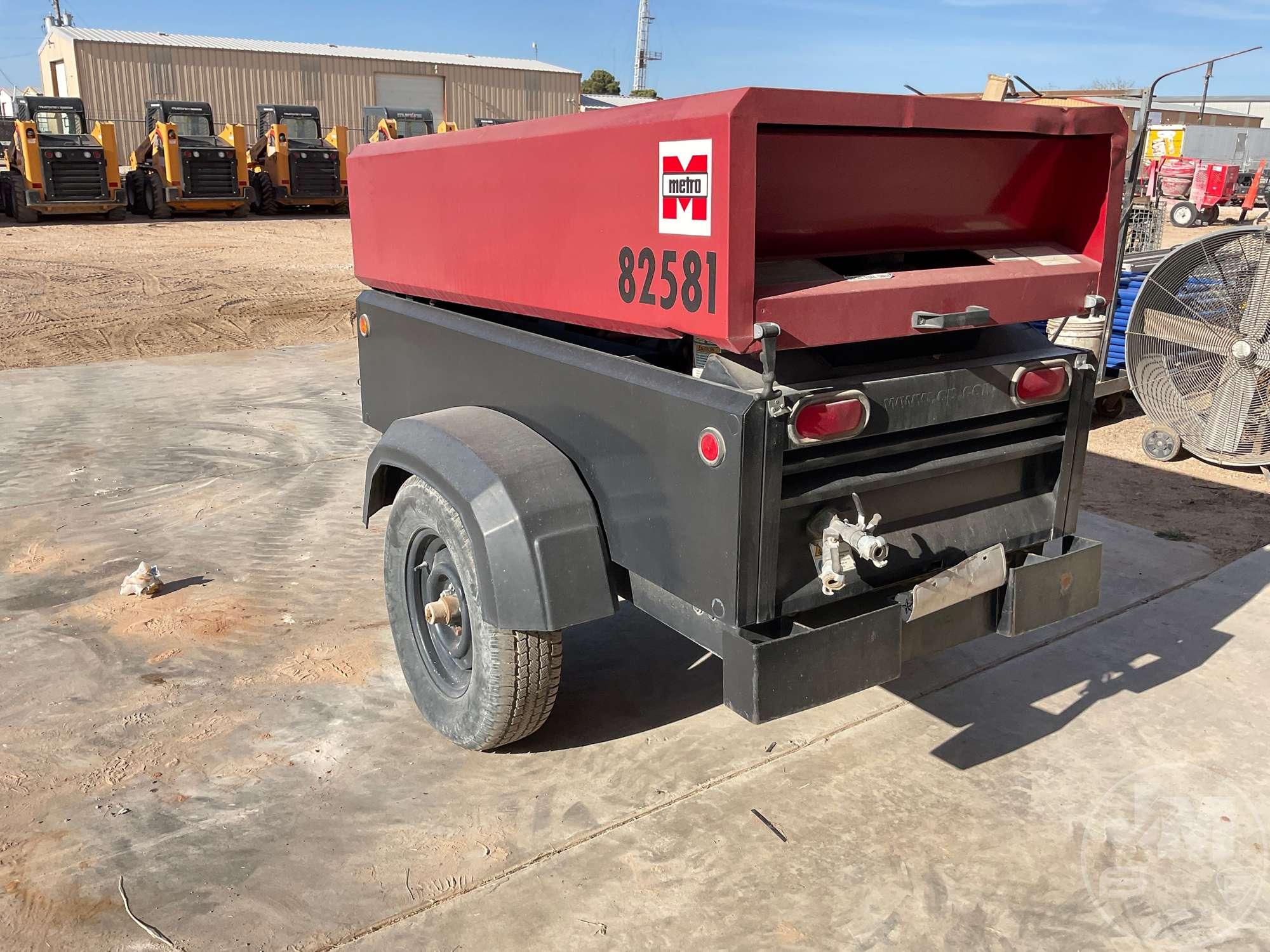 2013 CHICAGO PNEUMATIC CPS185PDTBV 185 PORTABLE AIR COMPRESSOR SN: 82581