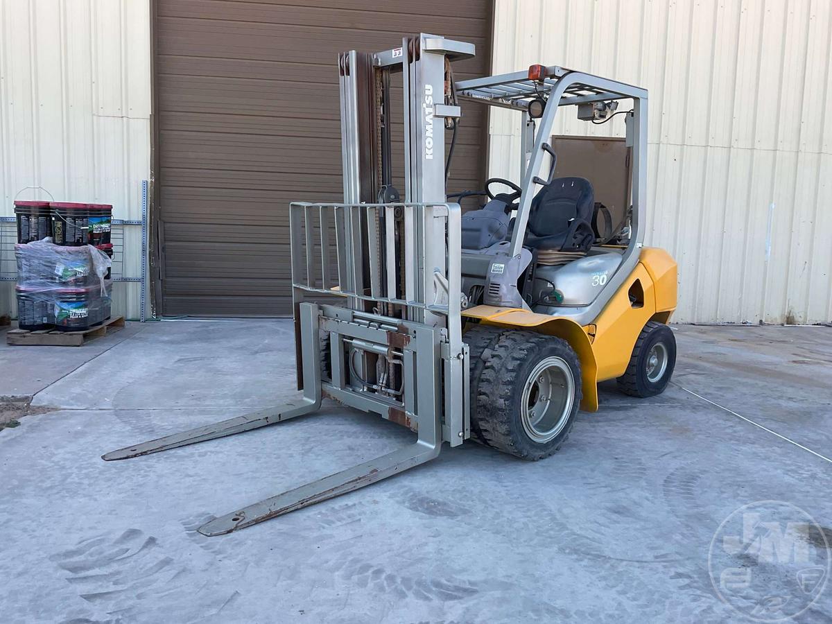 2006 KOMATSU FG30HT-16 PNEUMATIC TIRE FORKLIFT SN: 203710A