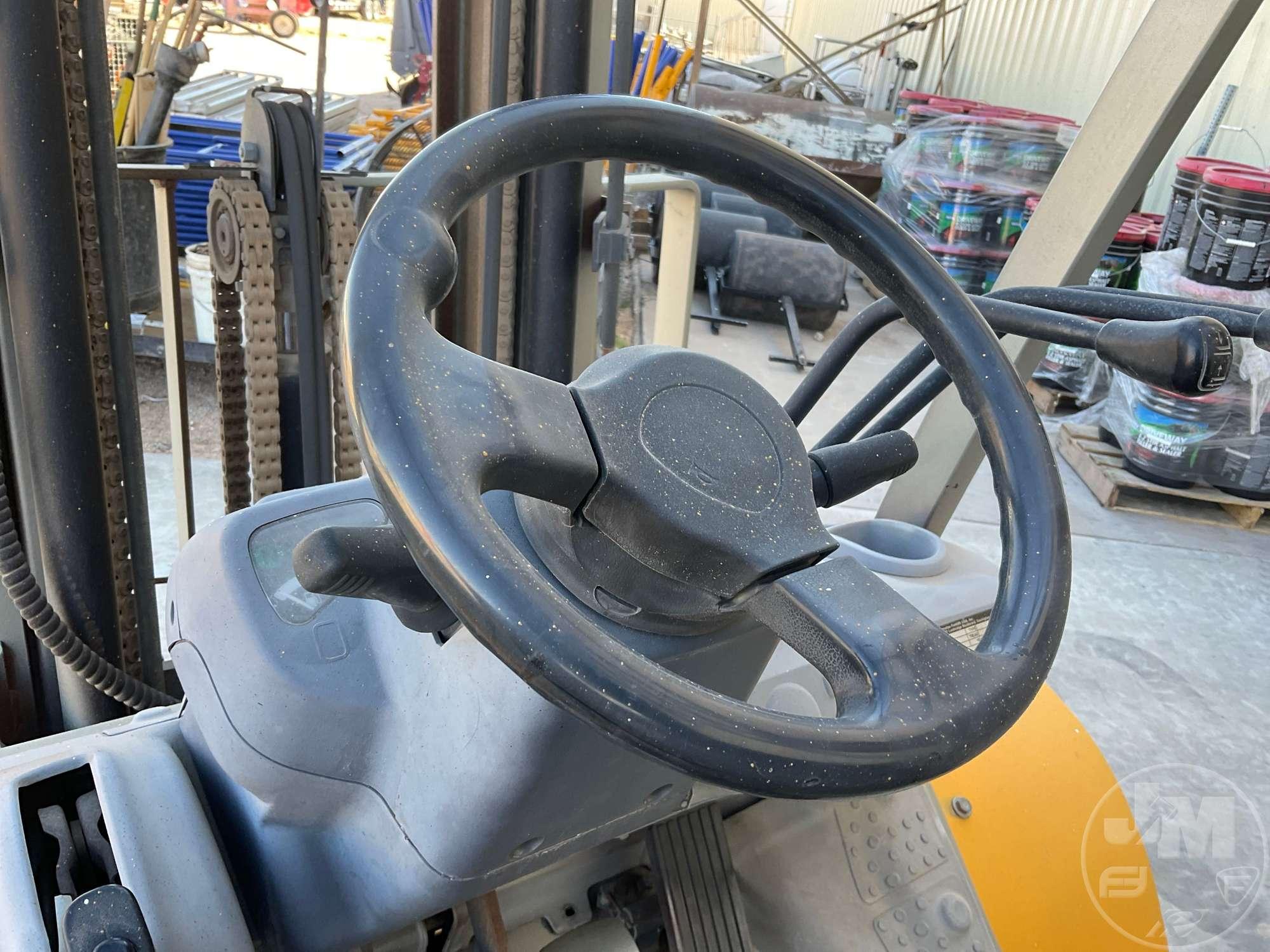 2006 KOMATSU FG30HT-16 PNEUMATIC TIRE FORKLIFT SN: 203710A